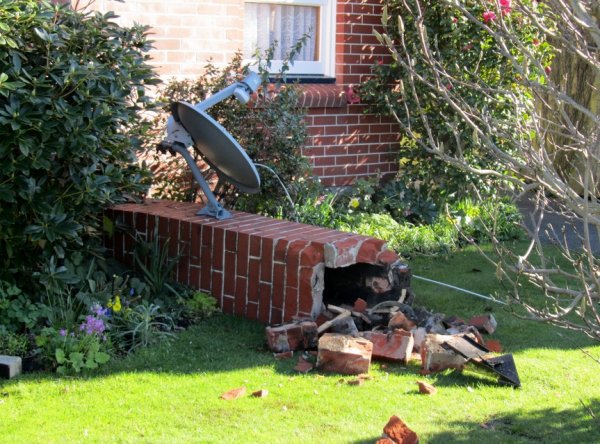 chimney collapse in earthquake